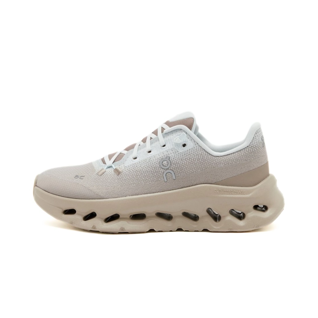 On Running Cloudtilt Cinder Iceberg (W) by ON