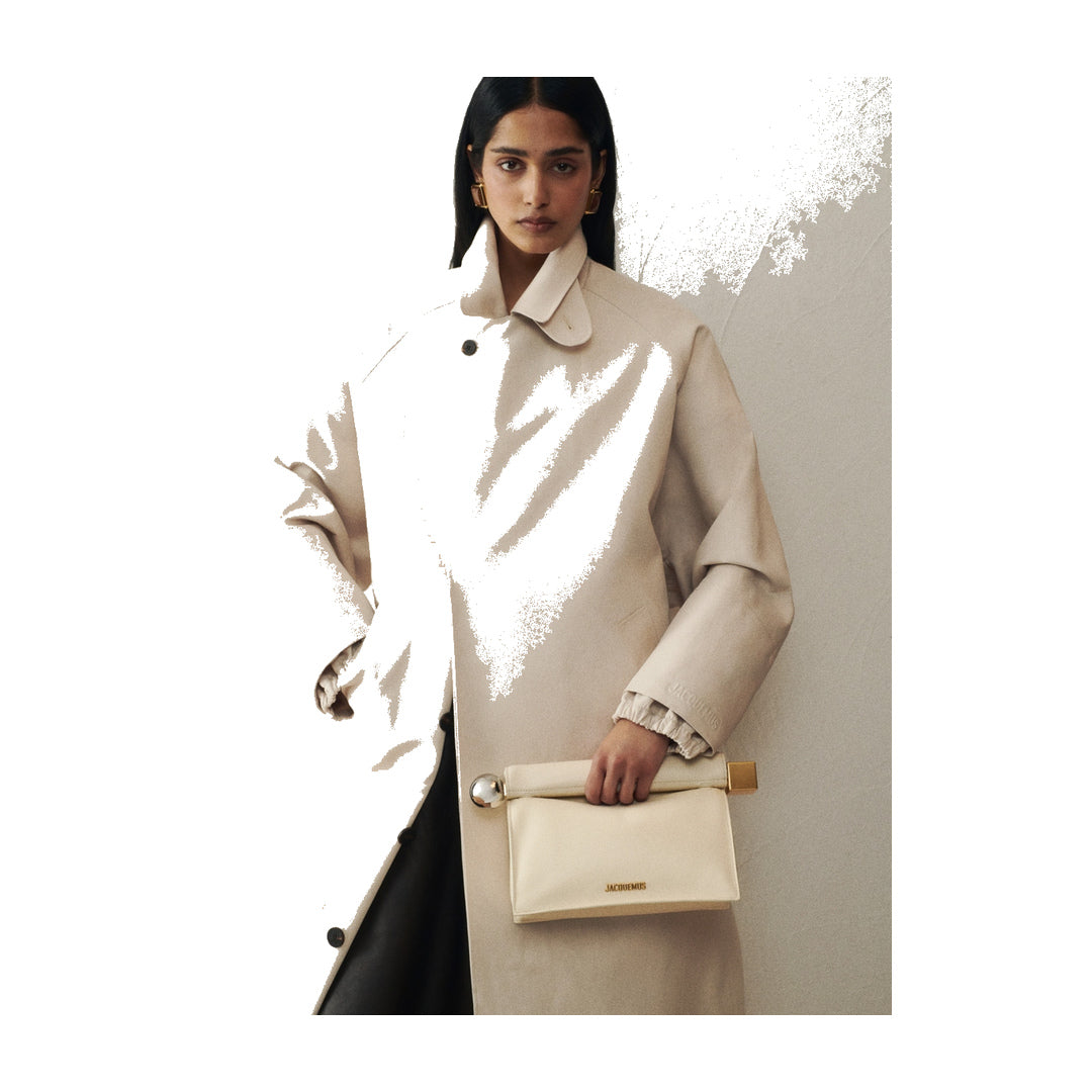 jacquemus The Rond Carré clutch Light Ivory by jacquemus