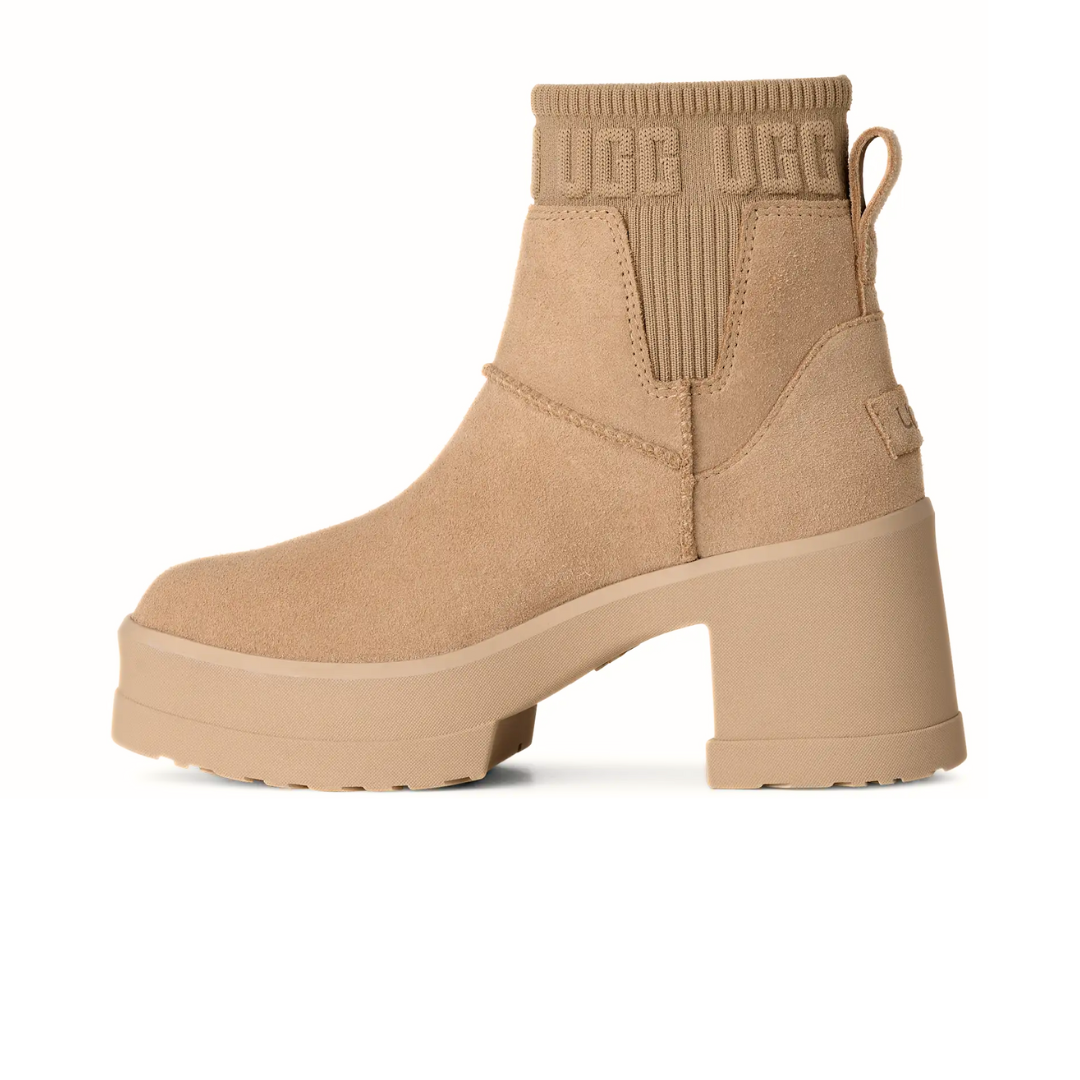 UGG Moxy Chelsea Boot (W) by UGG