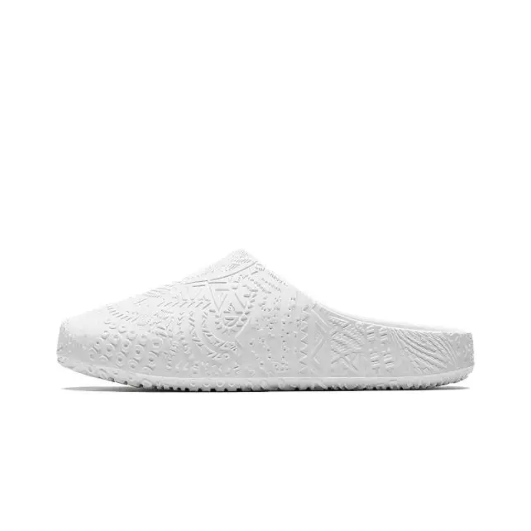 Anta Kai Hélà Slides White by ANTA