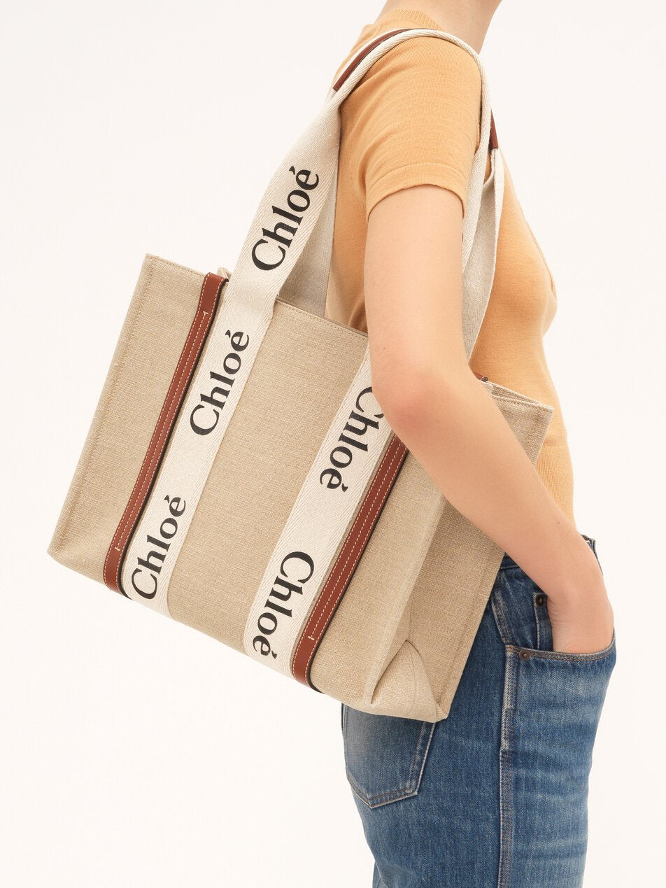 CHLOE Woody tote bag in linen White - Brown by CHLOE