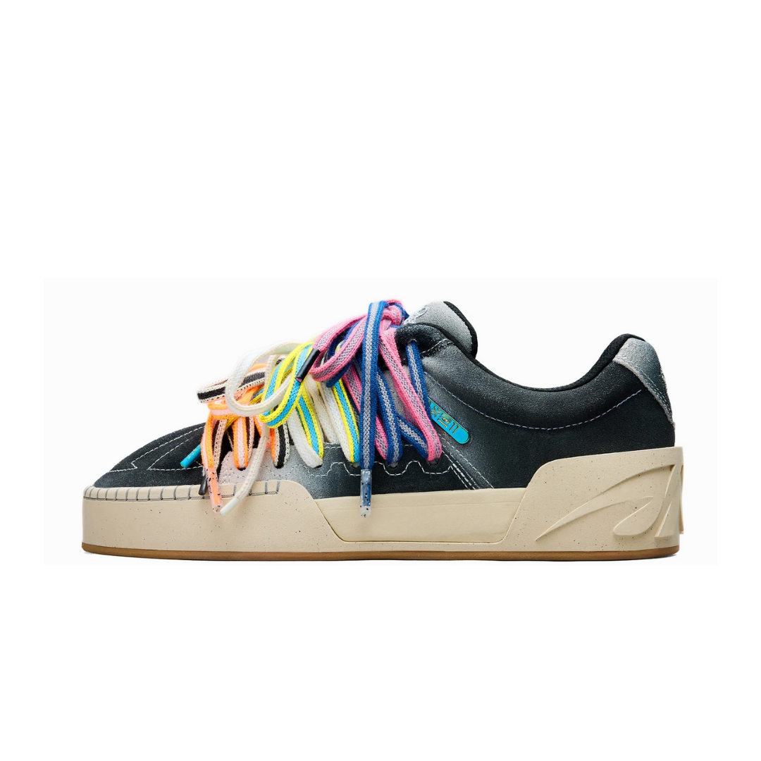 Anta Kai Hélà Roots Ombre Black by ANTA