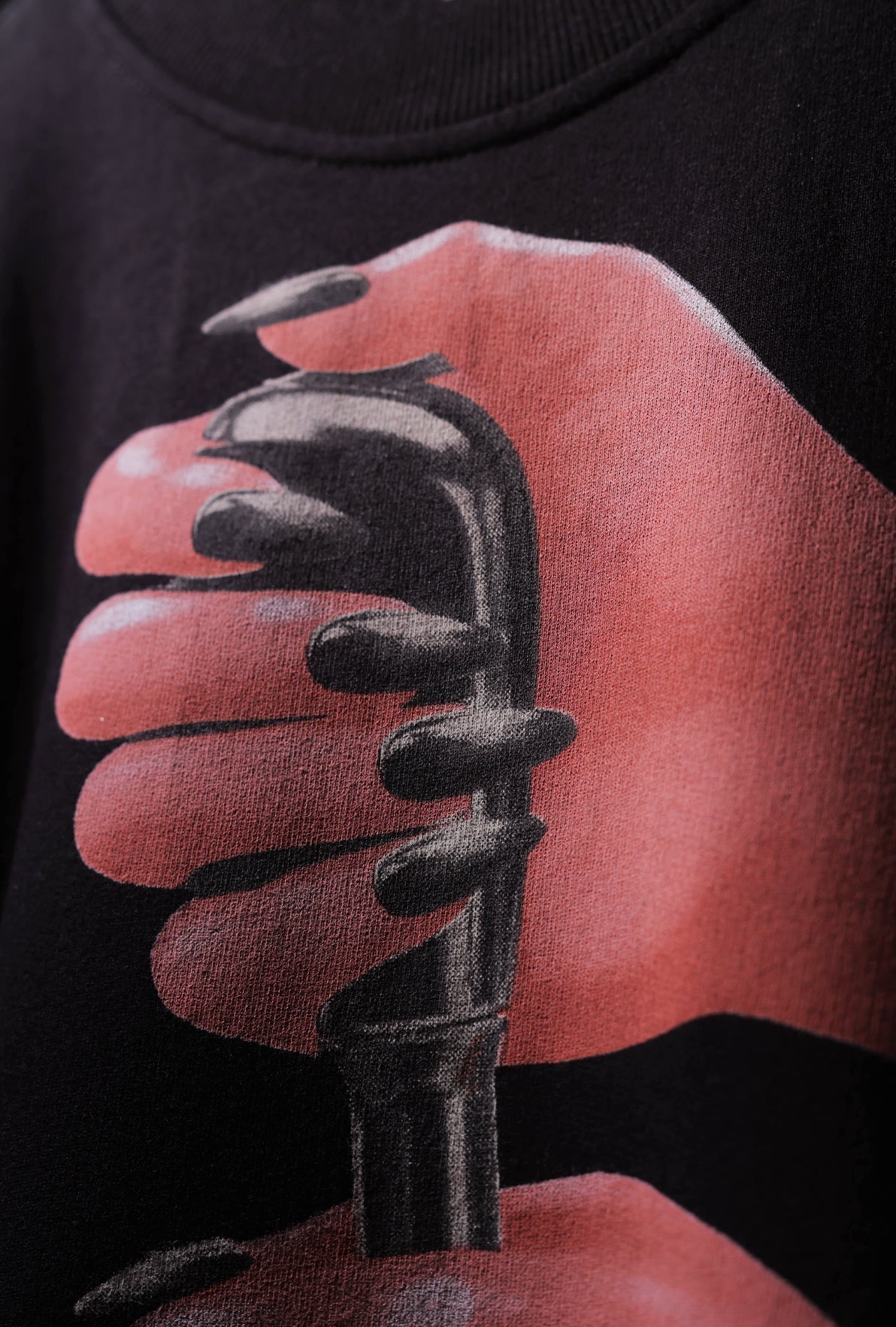 GOOD GRIP T-SHIRT by GRYAPE