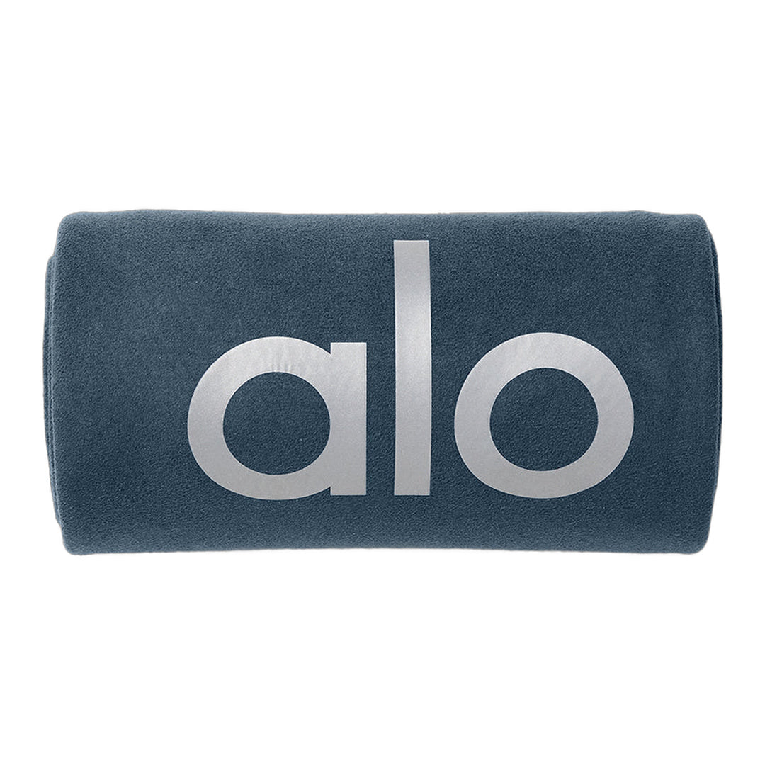 alo Grounded No-Slip Towel - Eclipse by Alo Yoga