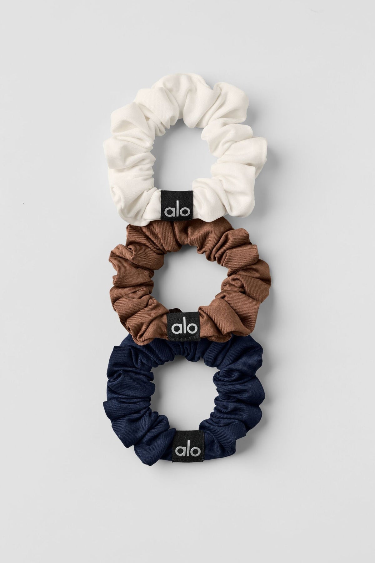 Fresh Mini Scrunchie 3-Pack - Sun Kissed Brown/Ivory/Navy (A0290U)