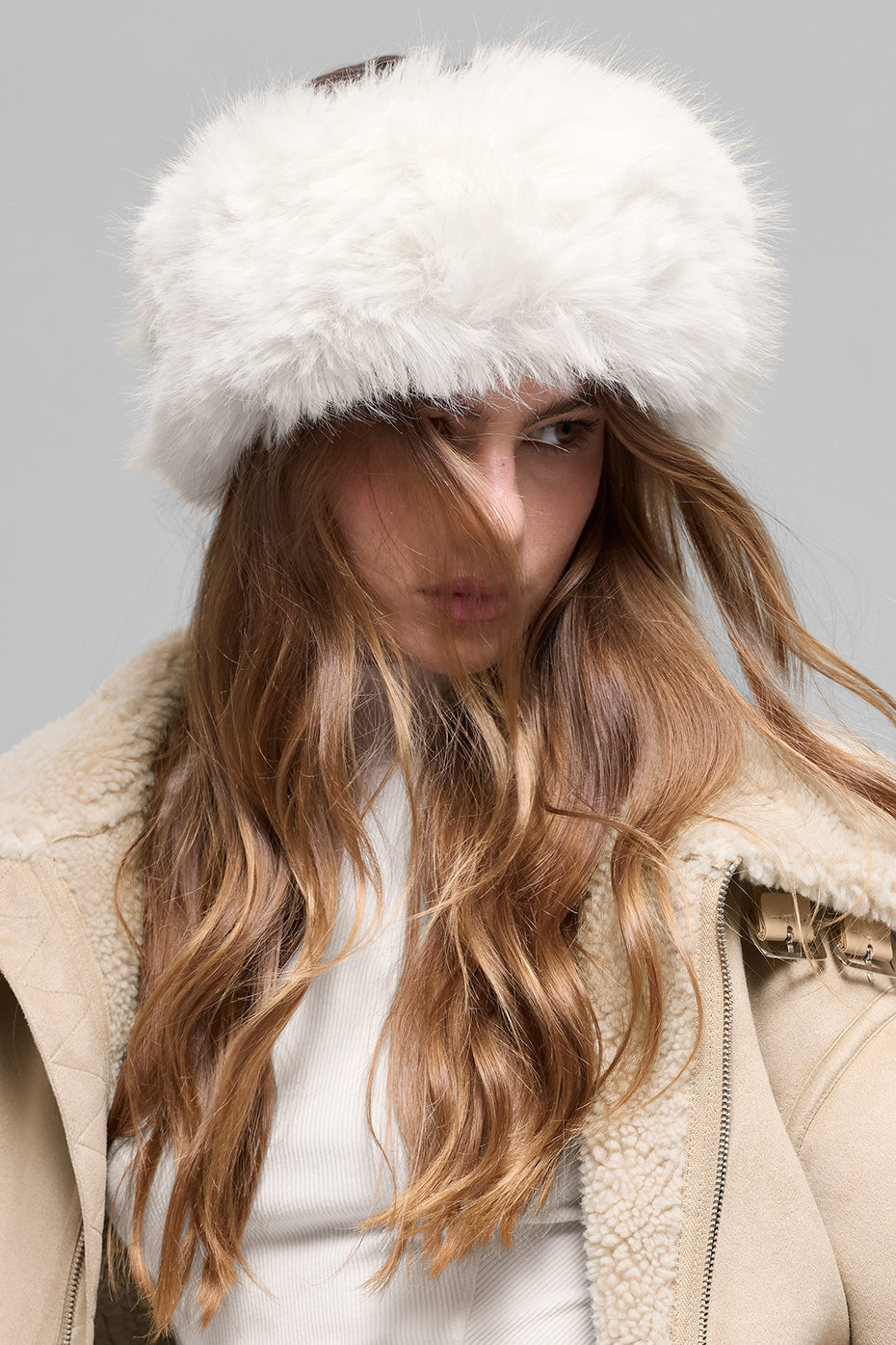 Opulent Faux Fur Wintersun Headband - Ivory (A0636U)