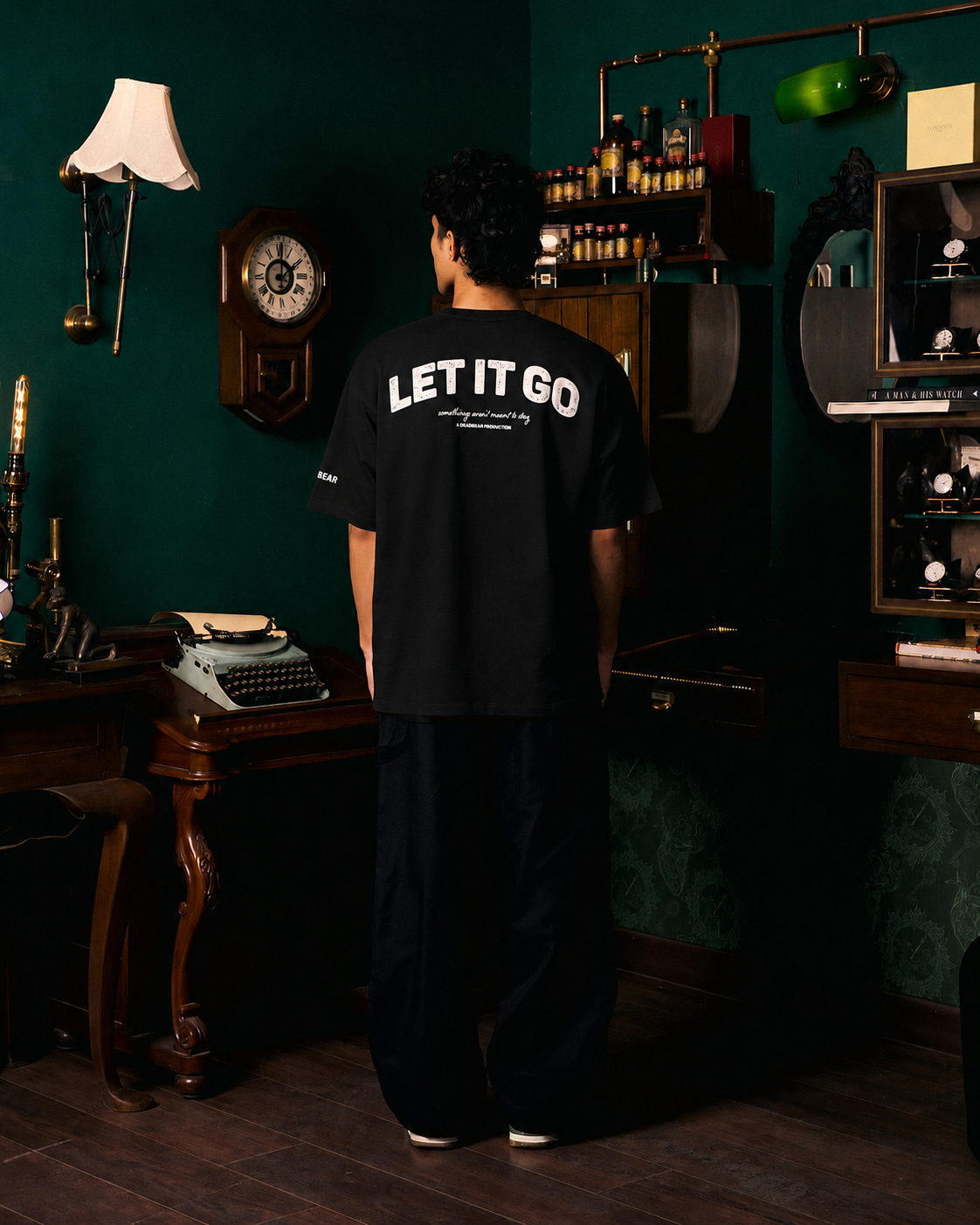 Closure Tee Black by DEADBEAR