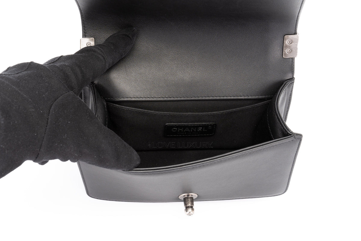 Chanel Small Boy Black Lambskin Aged Silver Hardware - view 10