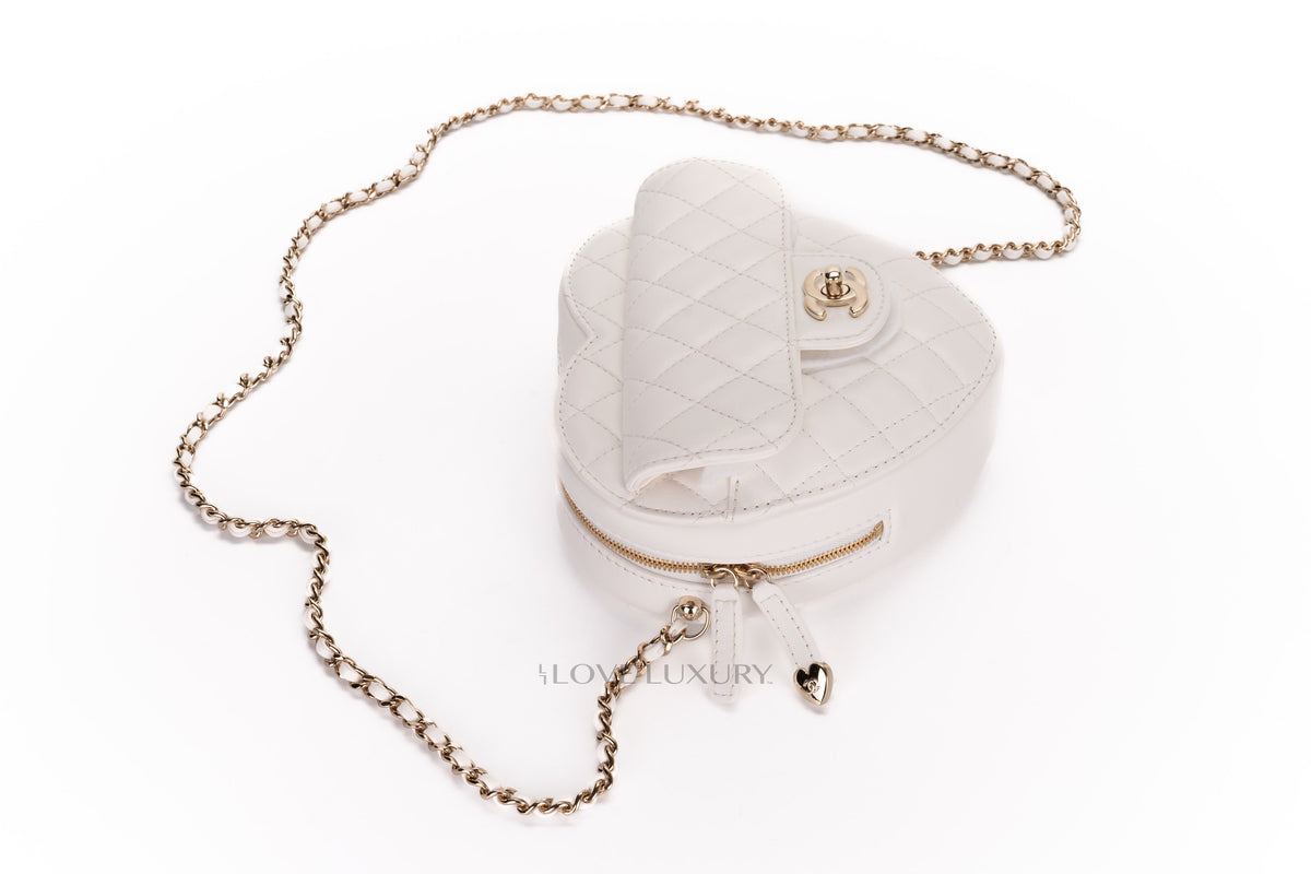 Chanel Bag White White Heart Lambskin Gold Hardware - view 11