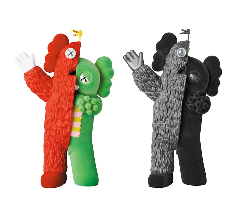 KAWS KACHAMUKKU Vinyl Figure Green/Red & Black Set by KAWS