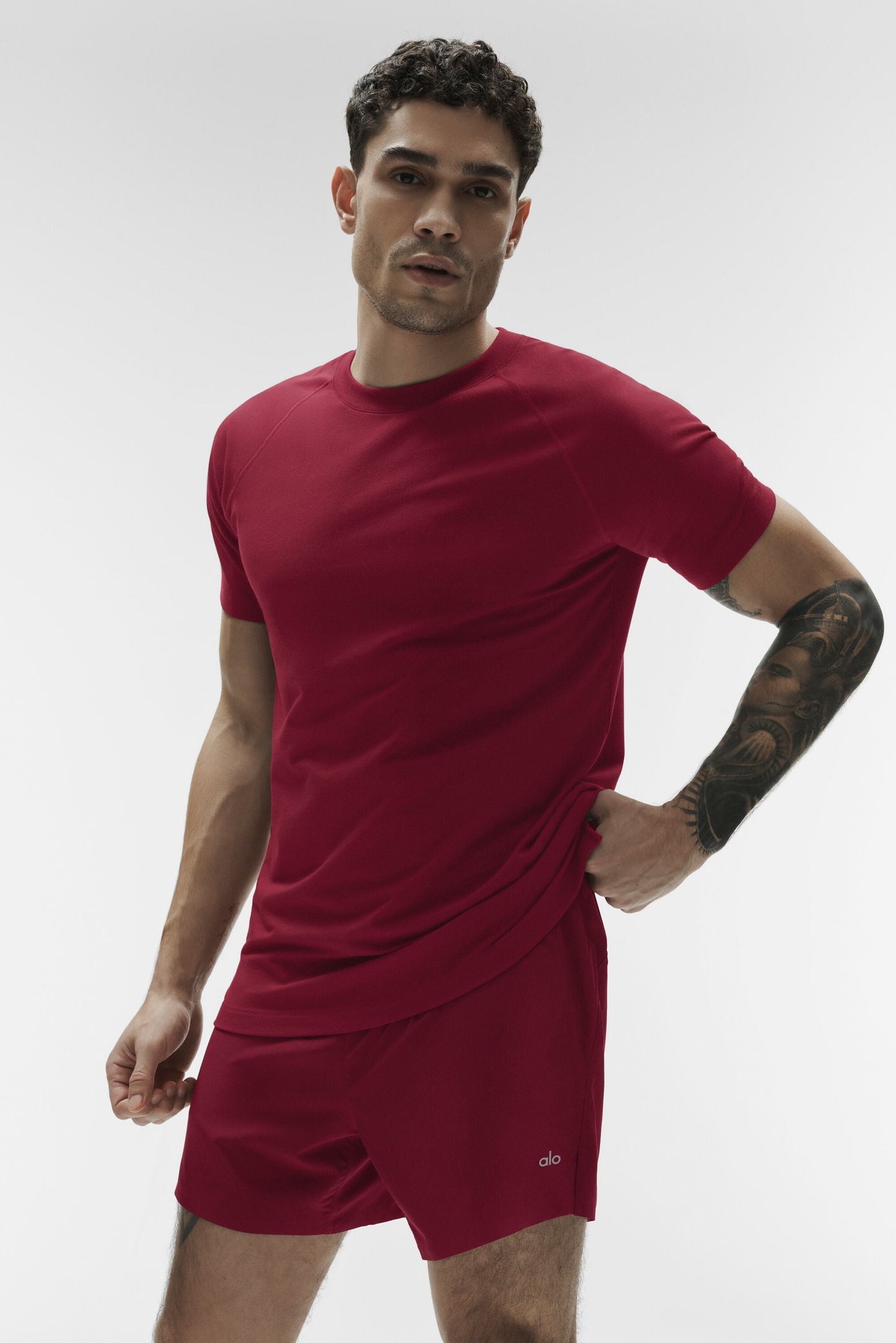 ALO Vapor Crewneck Short Sleeve - Garnet (M1228R)