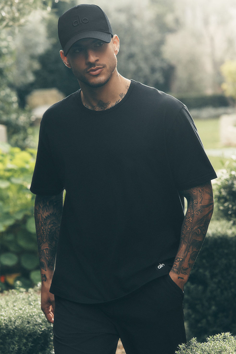 Essential Short Sleeve Street Tee - Black (M1258R)