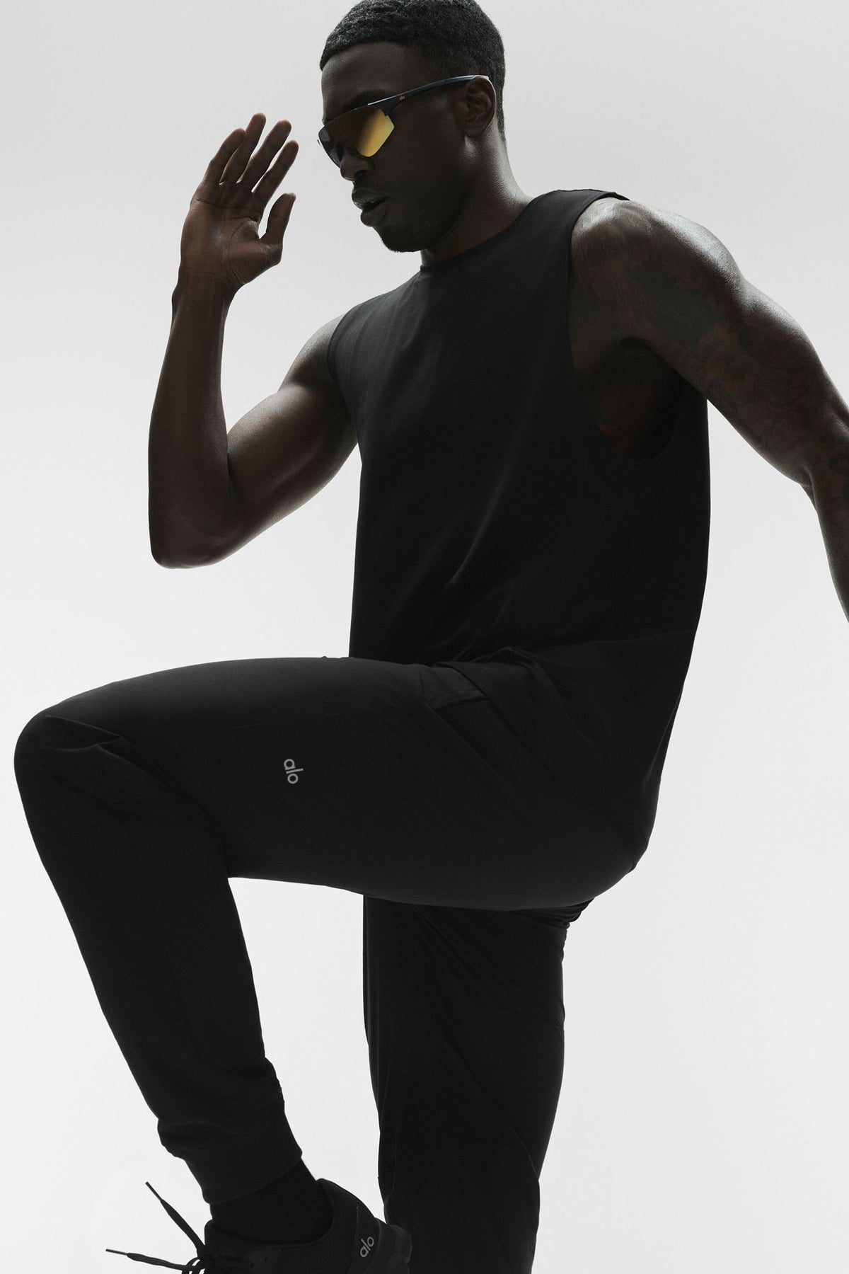 Conquer Muscle Tank - Black (M2066R)