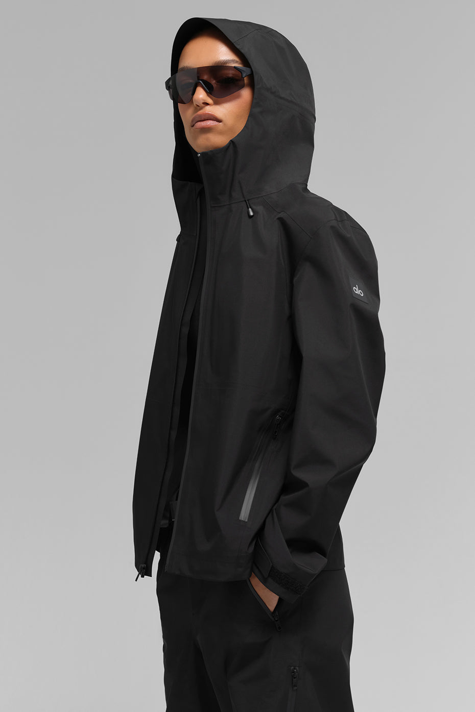 Alpha Shell Jacket - Black (WOMENSM4200R)
