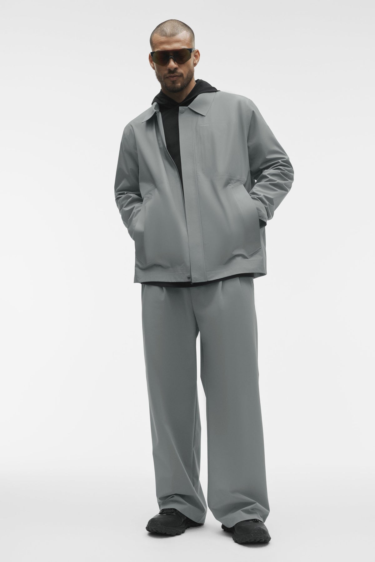 Alo Yoga Suited Trouser in Monument, product image 5 of 5