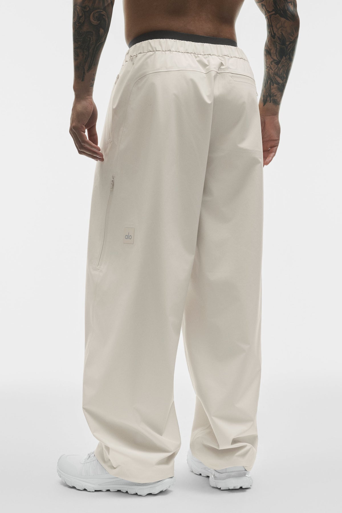 Alo Yoga Alpha Shell Pant in Bone, product image 4 of 4
