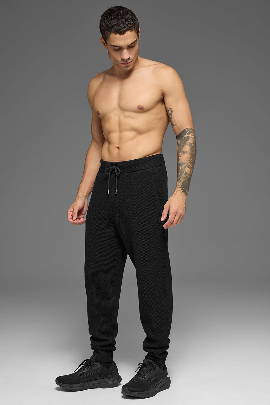 Sports Club Jogger - Black (M5242R)
