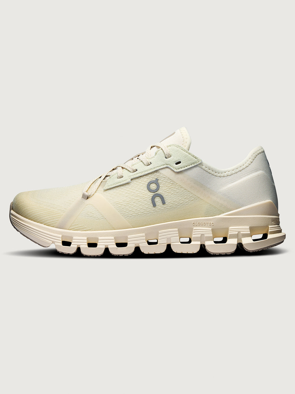 On Cloud X 4 AD Sneakers – Lightweight Performance Edition