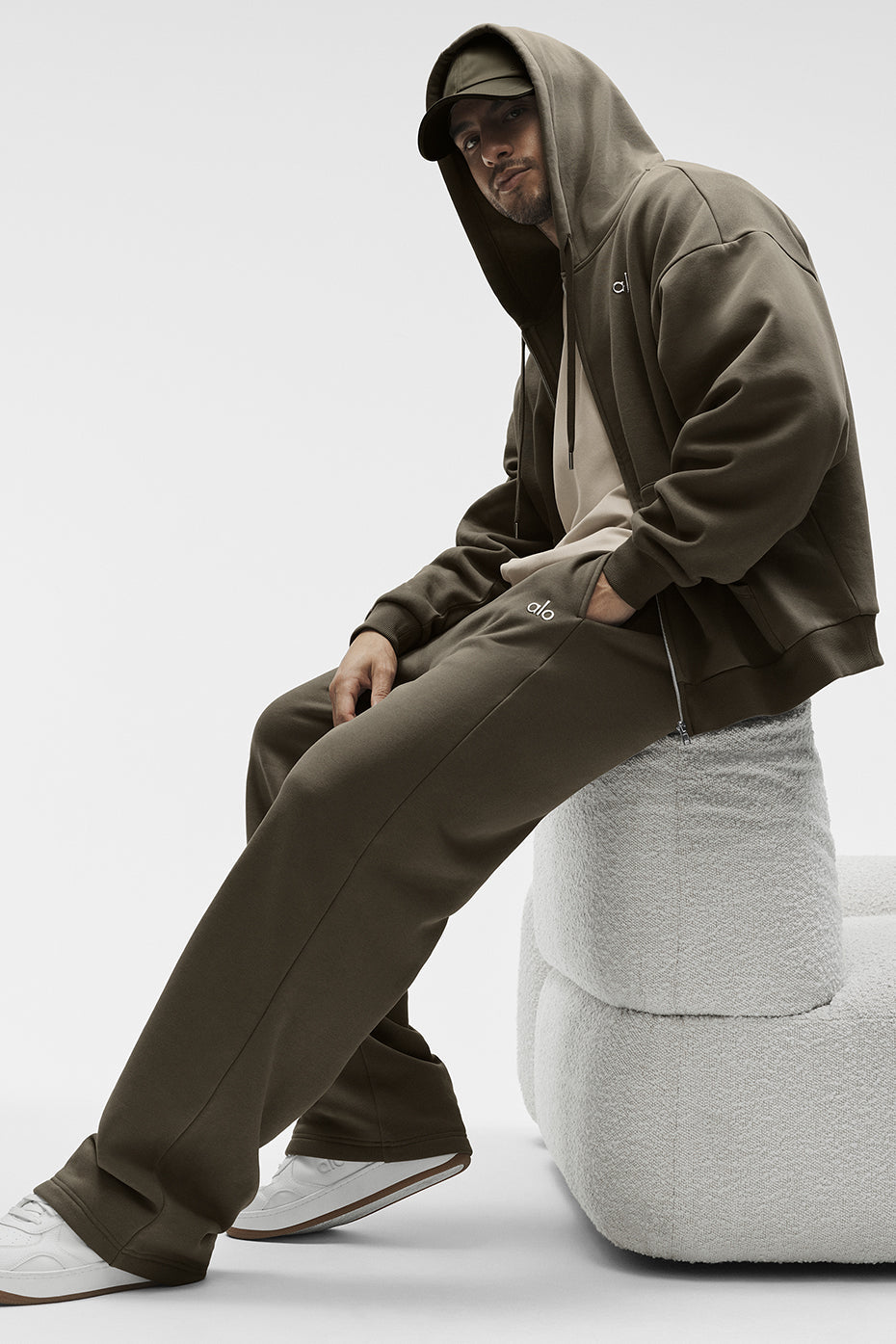 Accolade Straight Leg Sweatpant - Olive Tree (MENSU5012RG)