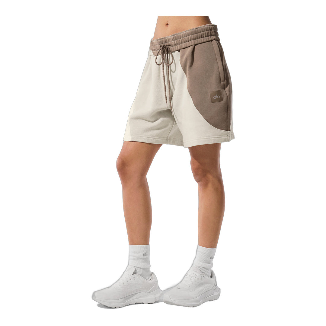 alo 7" Make Waves Short - Ivory/Bone/Gravel by Alo Yoga