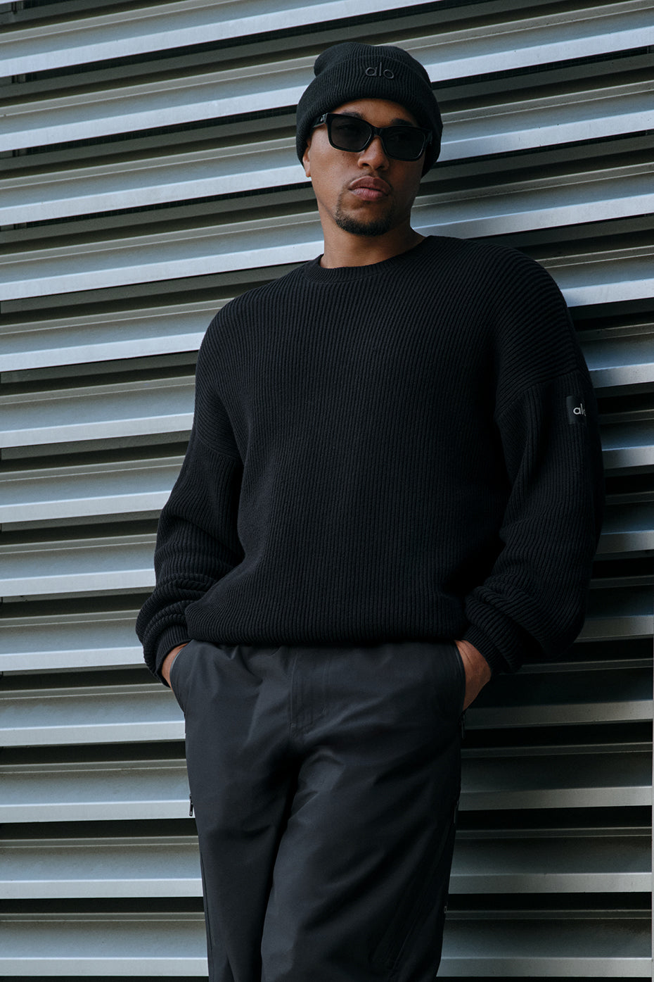 Domain Rib Knit Crew Sweater - Black (M3271R)