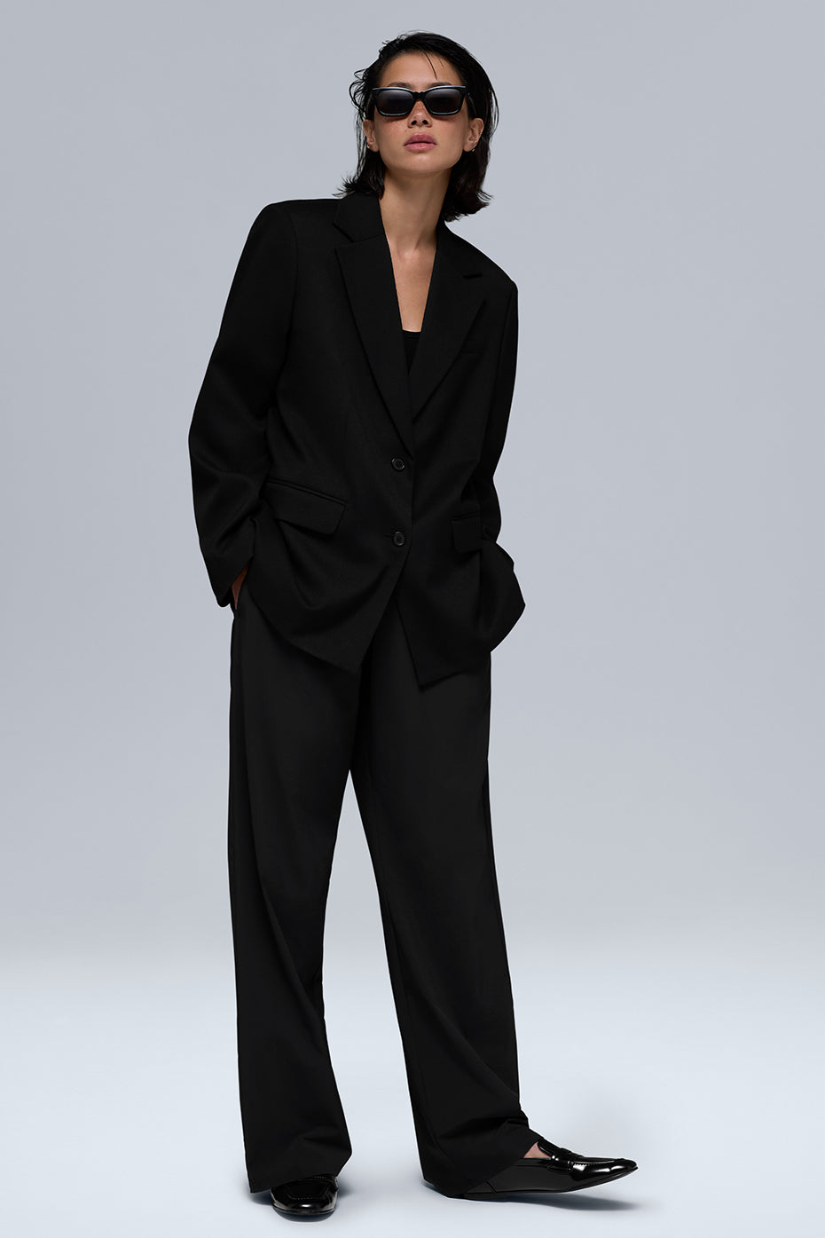 First-Class Blazer - Black (W4603R)