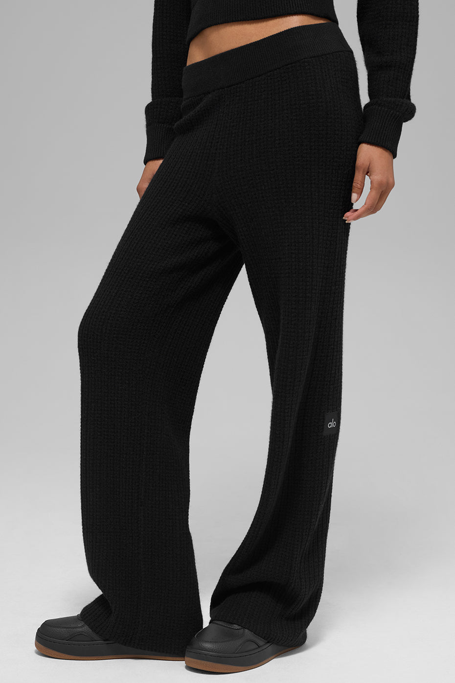 Cashmere High-Waist Plush Waffle Pant - Black (W51286R)