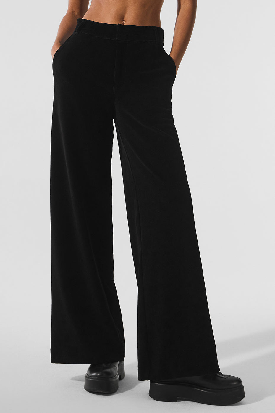 Micro Corduroy Mid-Rise Dreamer Wide Leg Trouser - Black (W54168R)