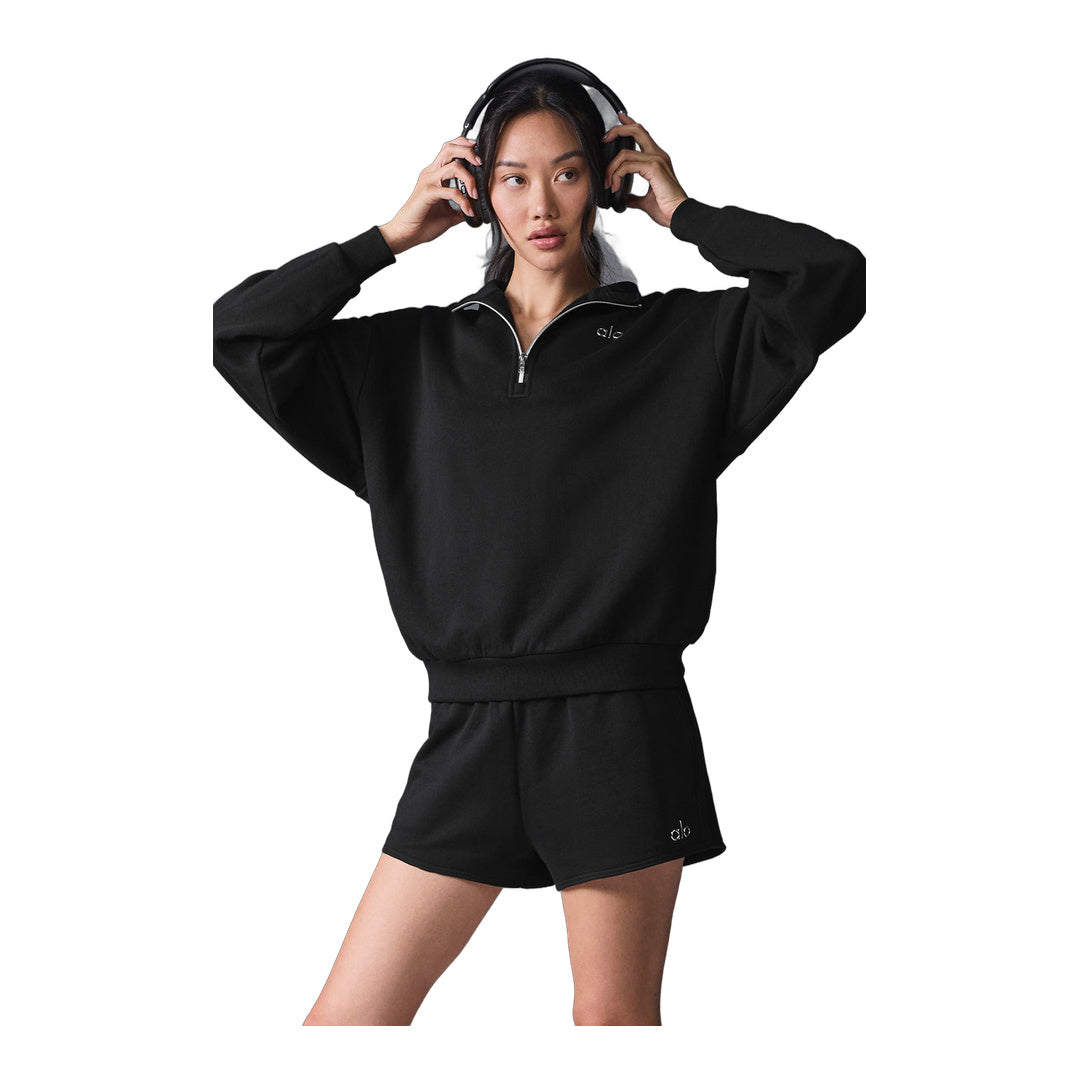 alo Accolade Short - Black by Alo Yoga