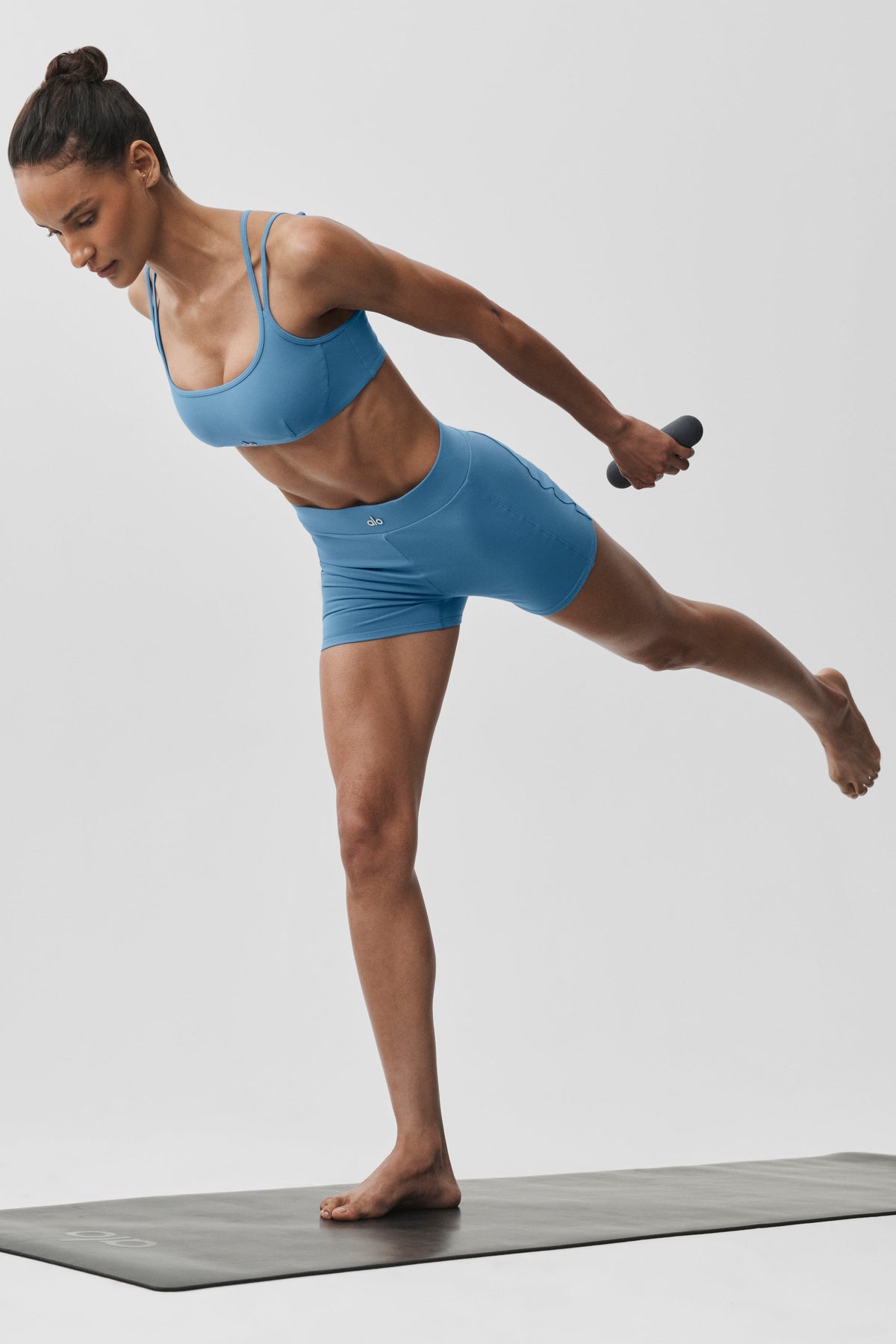 Alo Yoga 3" Airbrush High-Waist Aura Short in California Blue, product image 4 of 4