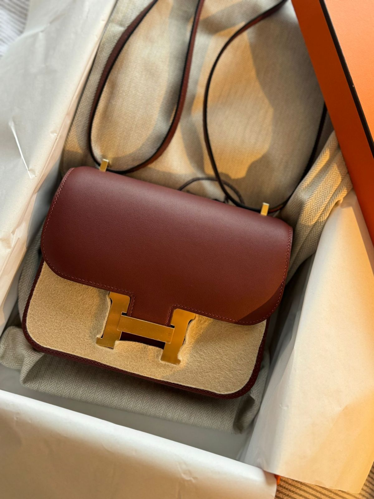 Hermès Constance 18 Rouge H Swift Leather GHW