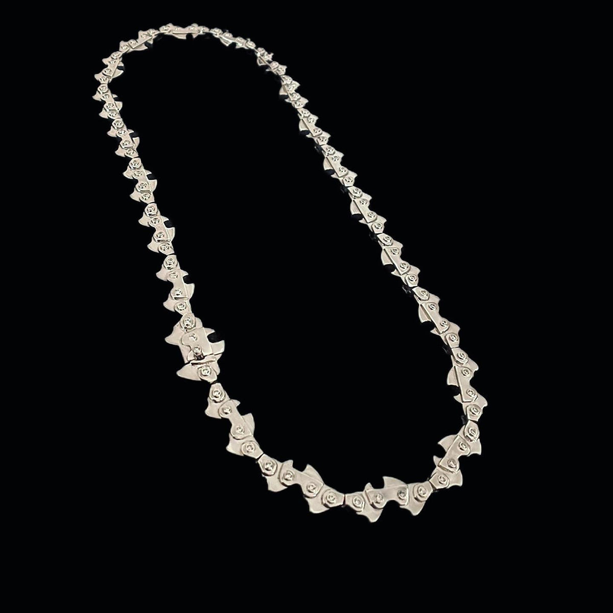 GEAR LINK by The Noble Sculptor