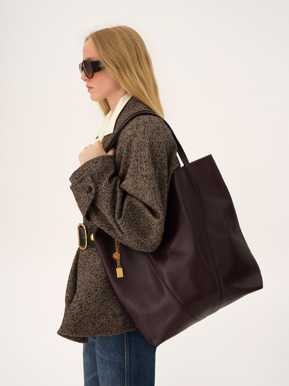 CHLOE Large Chloé Spin tote bag in grained leather Perfect Plum by CHLOE