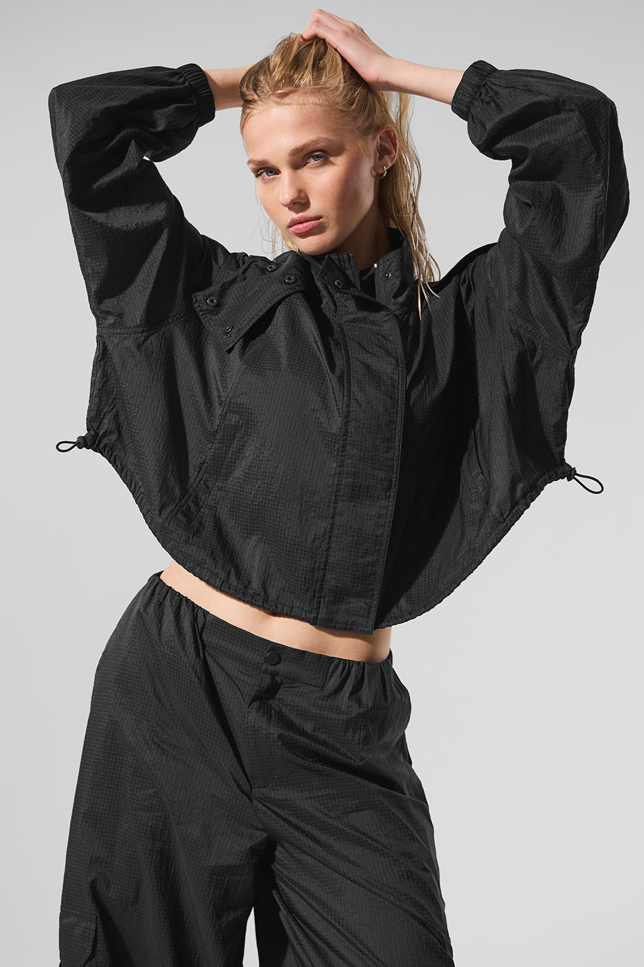Cropped Game Time Full Zip Jacket - Black (W4679R)