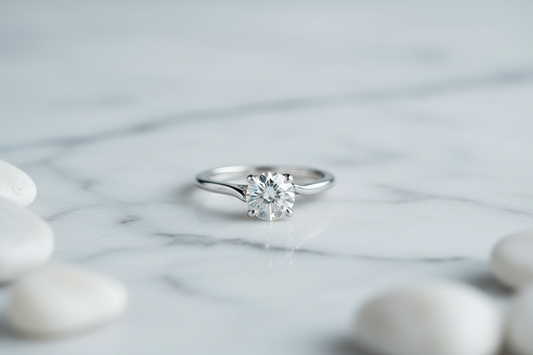 💎 Tiffany & Co. Classic Prawn Platinum 0.37 Carat Solitaire Ring: Timeless Elegance Redefined