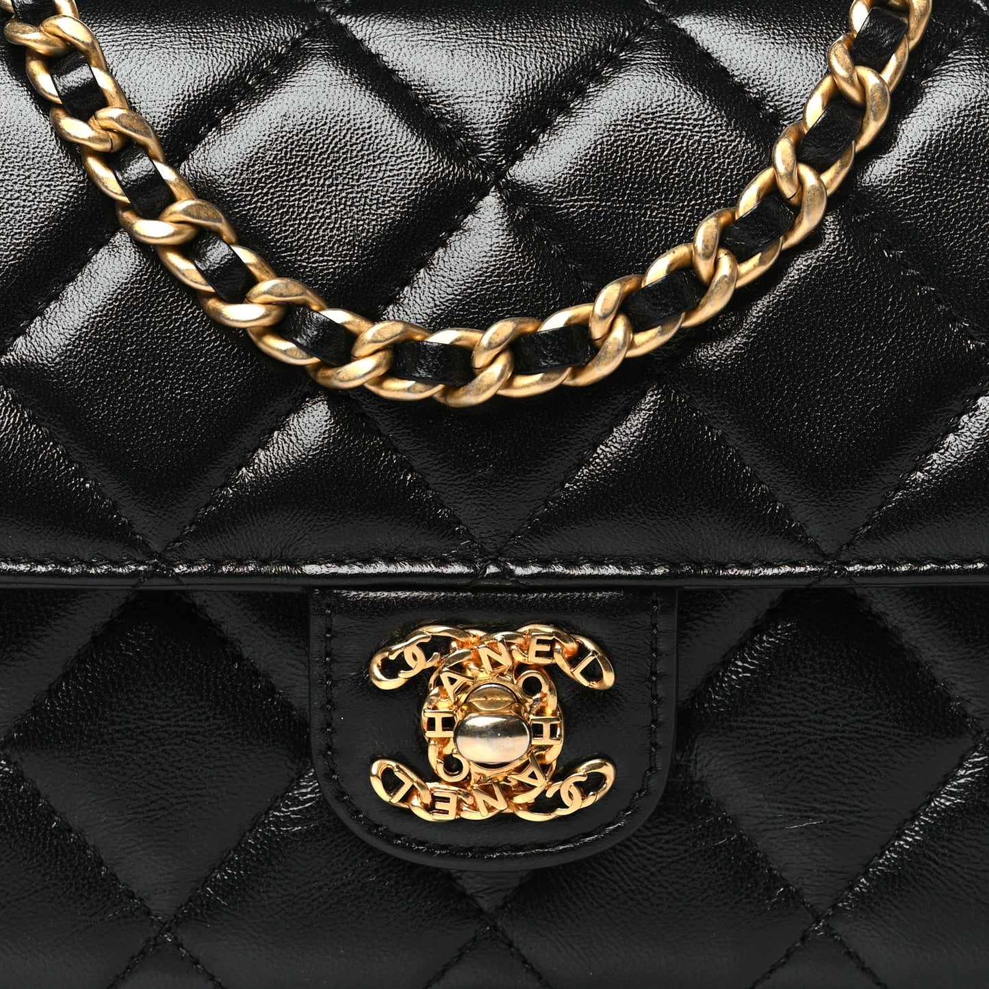 Chanel Shiny Lambskin Quilted Flap Clutch Bag – Black
