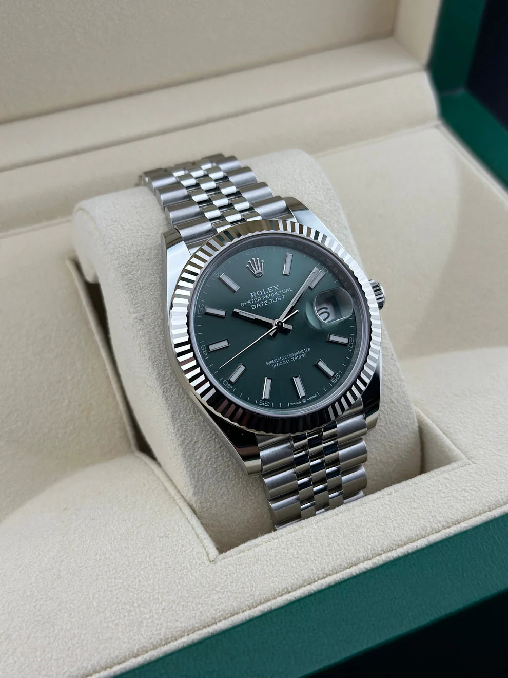 Men’s Rolex Datejust 41 Ref. 126334 Automatic Watch