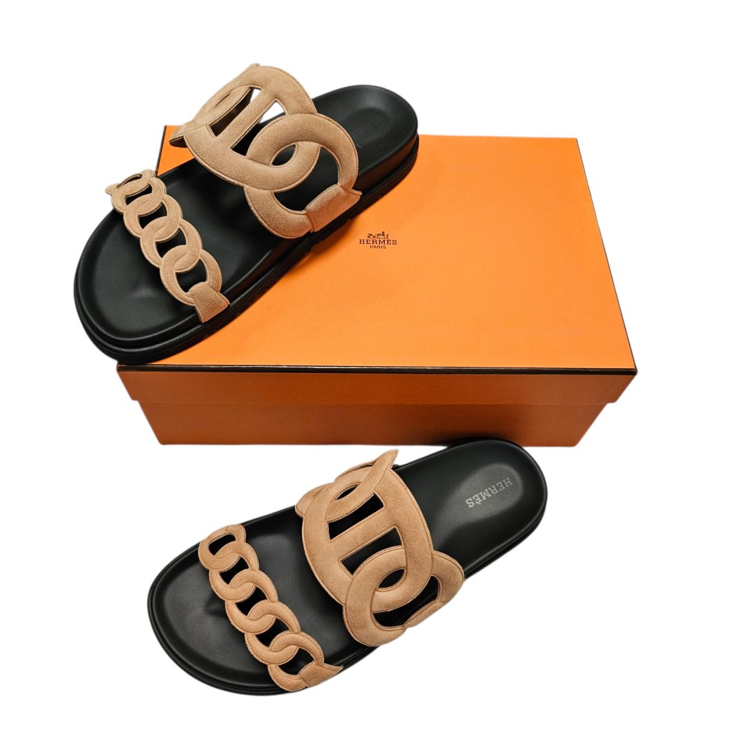 Hermès Extra Sandals – Beige Suede Goatskin Edition