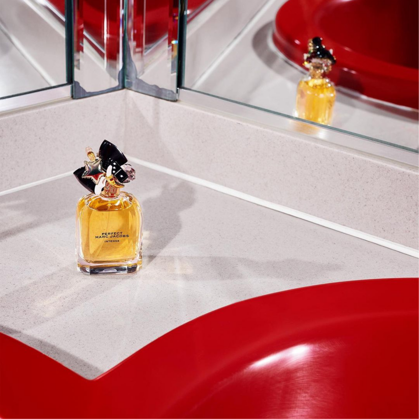 Marc Jacobs Perfect Intense Eau de Parfum for Women — image 1