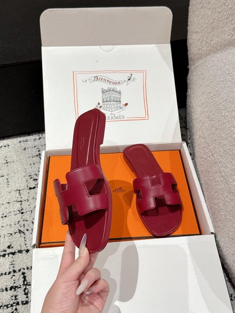 Hermès Oran Sandals – Rouge Calfskin Edition