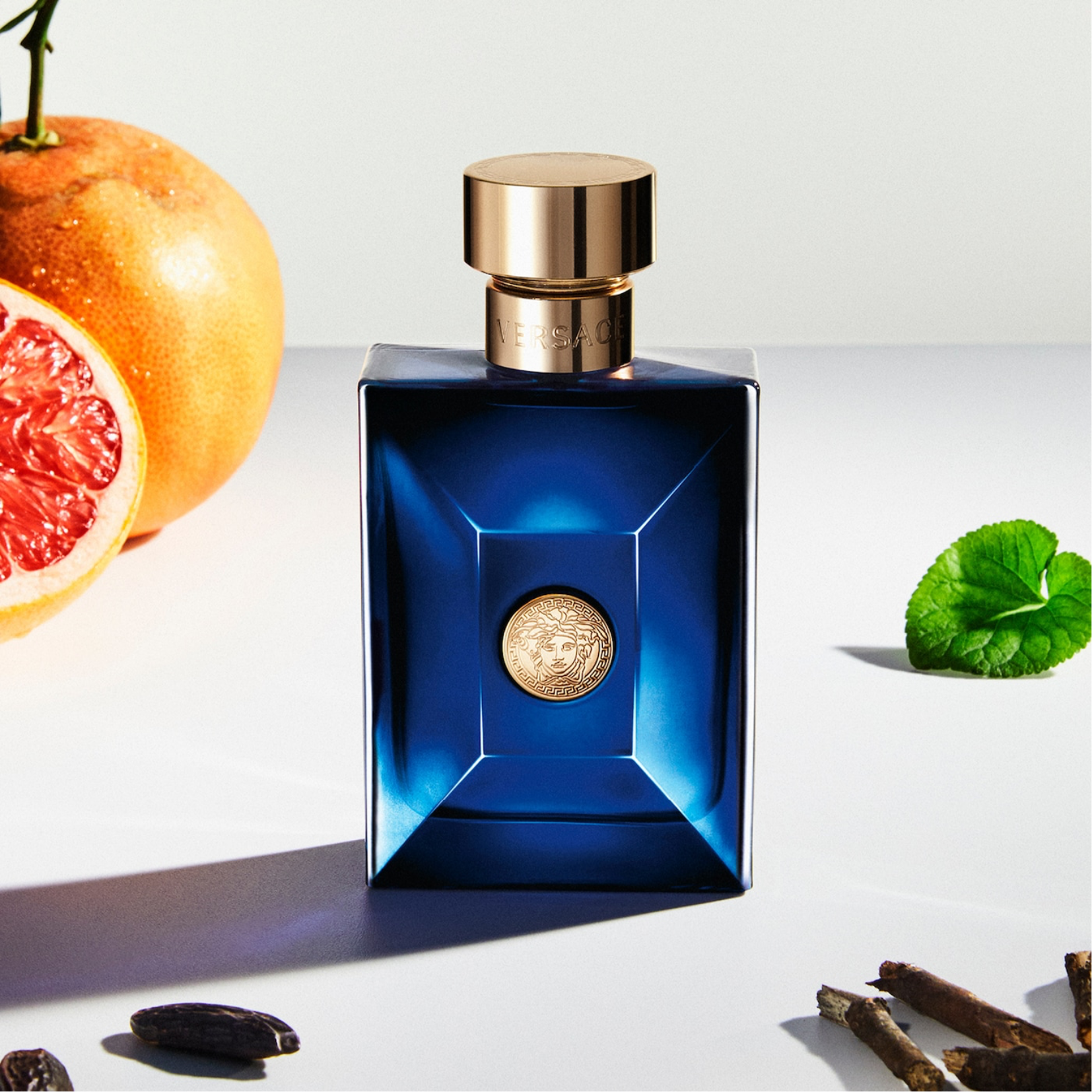 Versace Dylan Blue Pour Homme Eau de Toilette for Men — image 1
