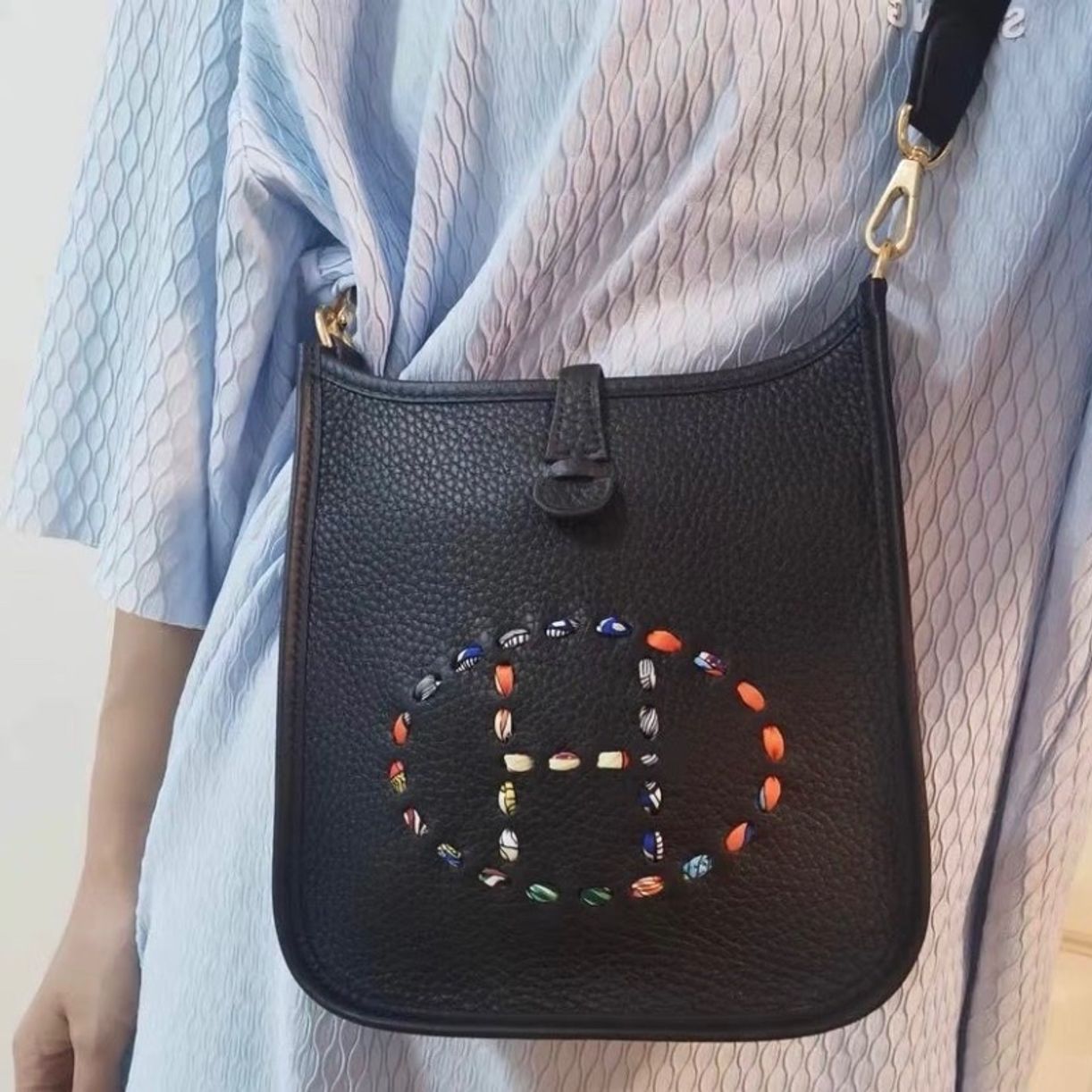 Hermès Evelyne Mini Shoulder/Crossbody Bag – Black & Gold