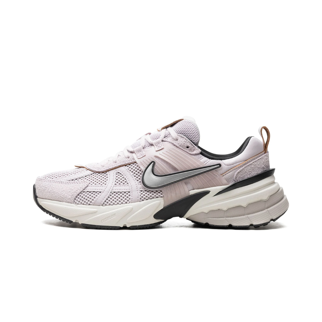 Nike V2K Run Platinum Violet (W) by NIKE RUNNING