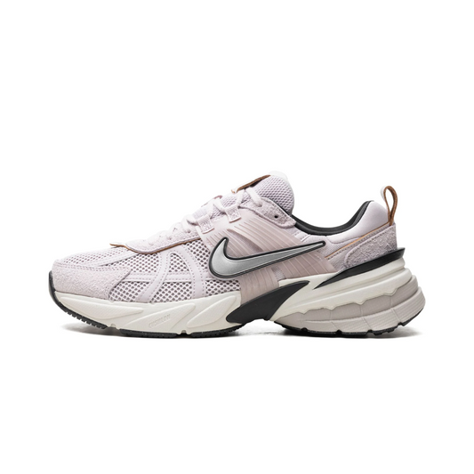 Nike V2K Run Platinum Violet (W) by NIKE RUNNING