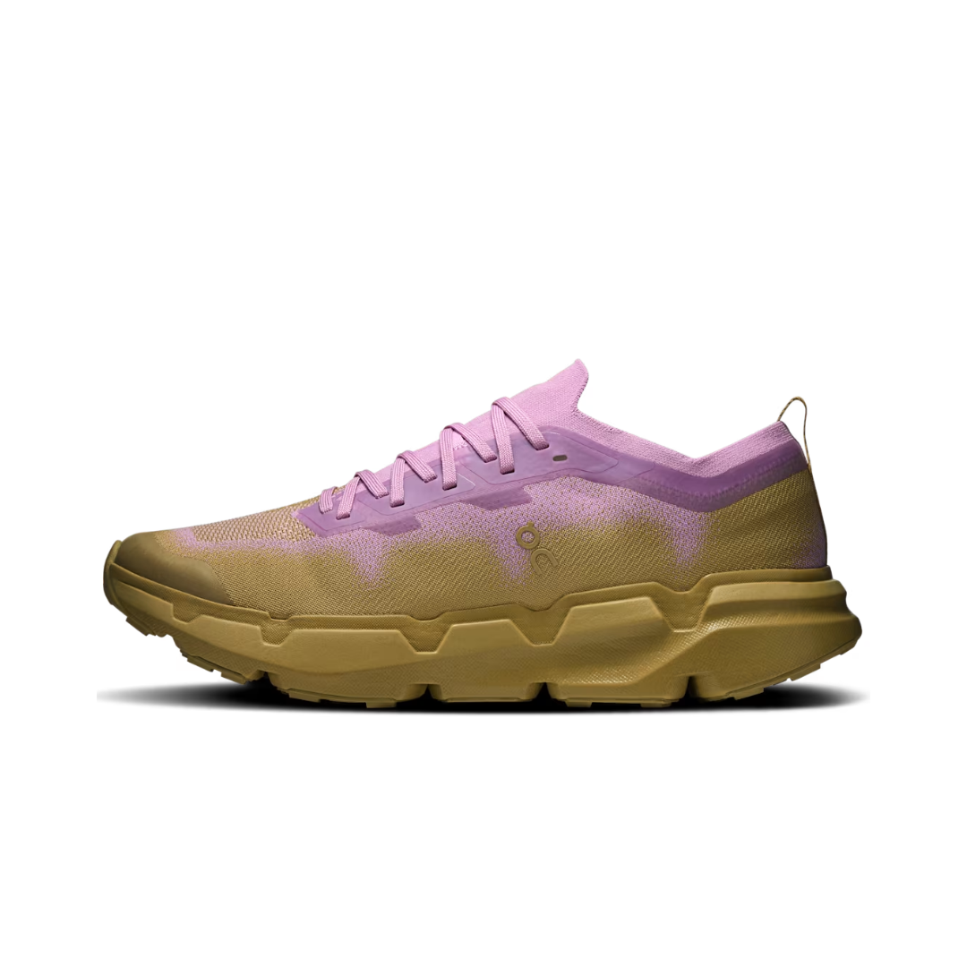 On Running Cloudsoma Sakura Safari by ON