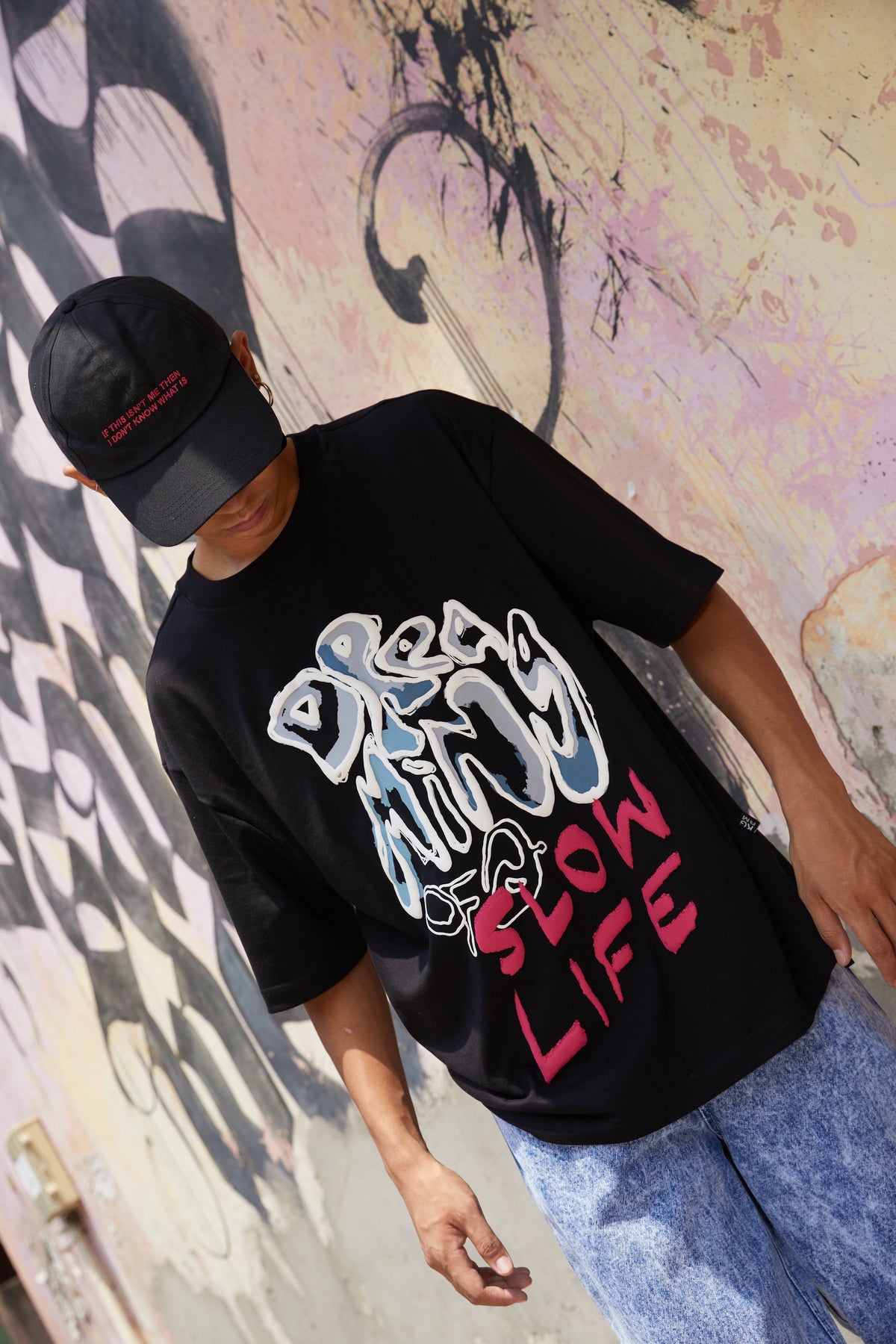 DREAMING OF A SLOW LIFE TEE by Kilogram