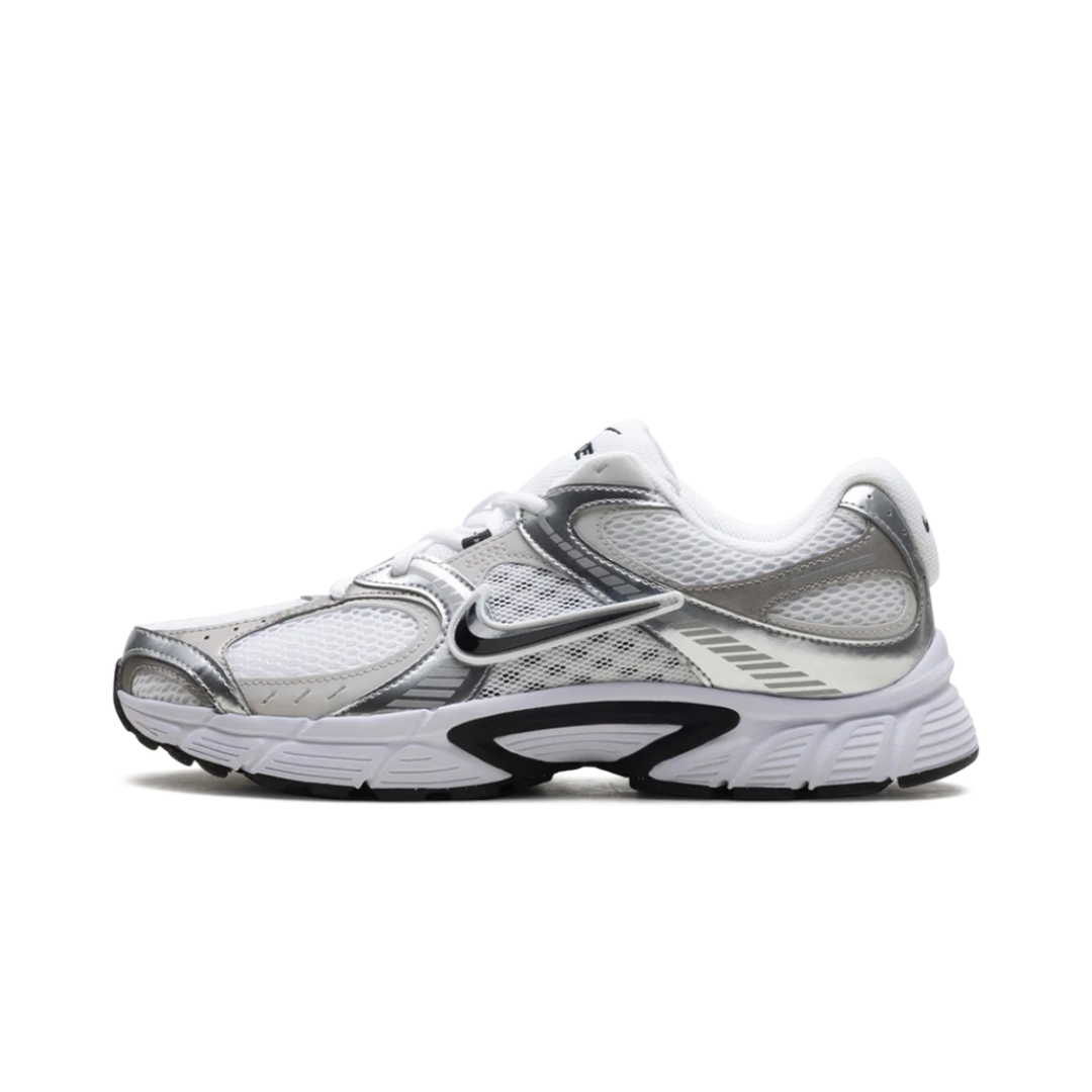 Nike V5 RNR White Vast Grey College Grey Black by NIKE RUNNING