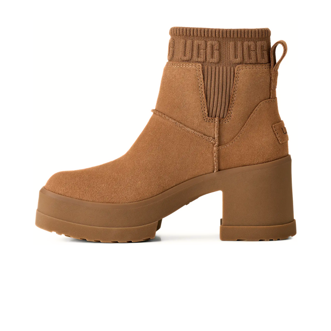 UGG Moxy Chelsea Boot (W) by UGG