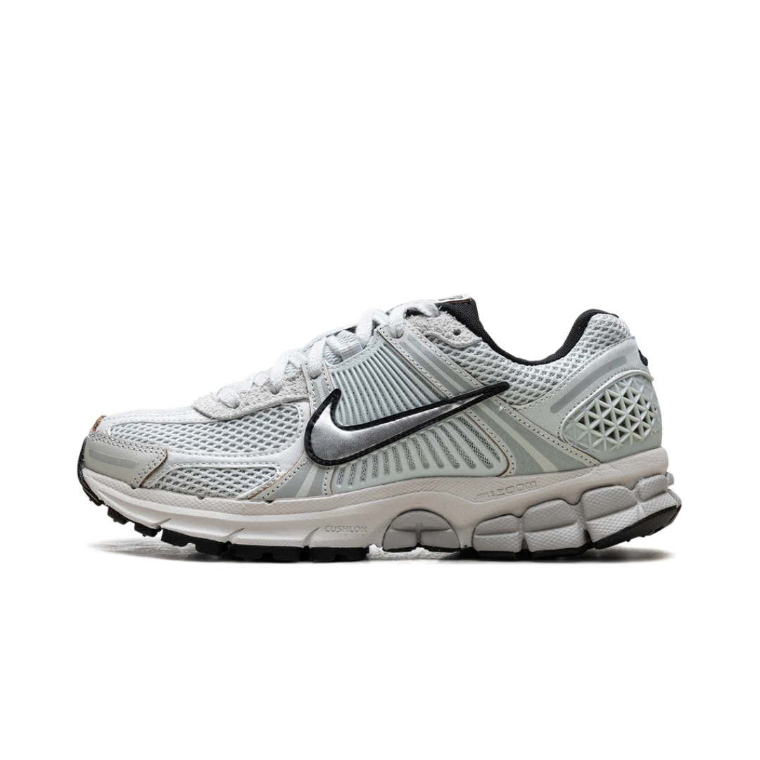 Nike Zoom Vomero 5 Light Silver Chrome (W) by NIKE RUNNING
