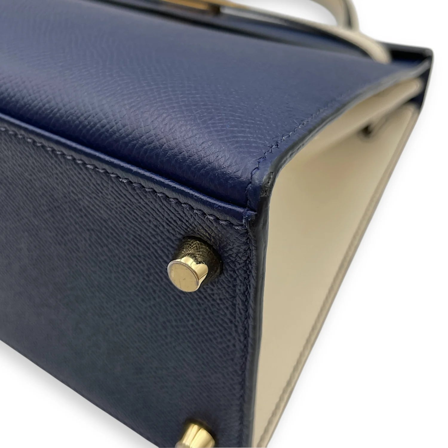 Hermès HSS Sellier Kelly 28 – Epsom Leather in Blue Sapphire/Craie with Brushed Gold Hardware - Zeuskicks